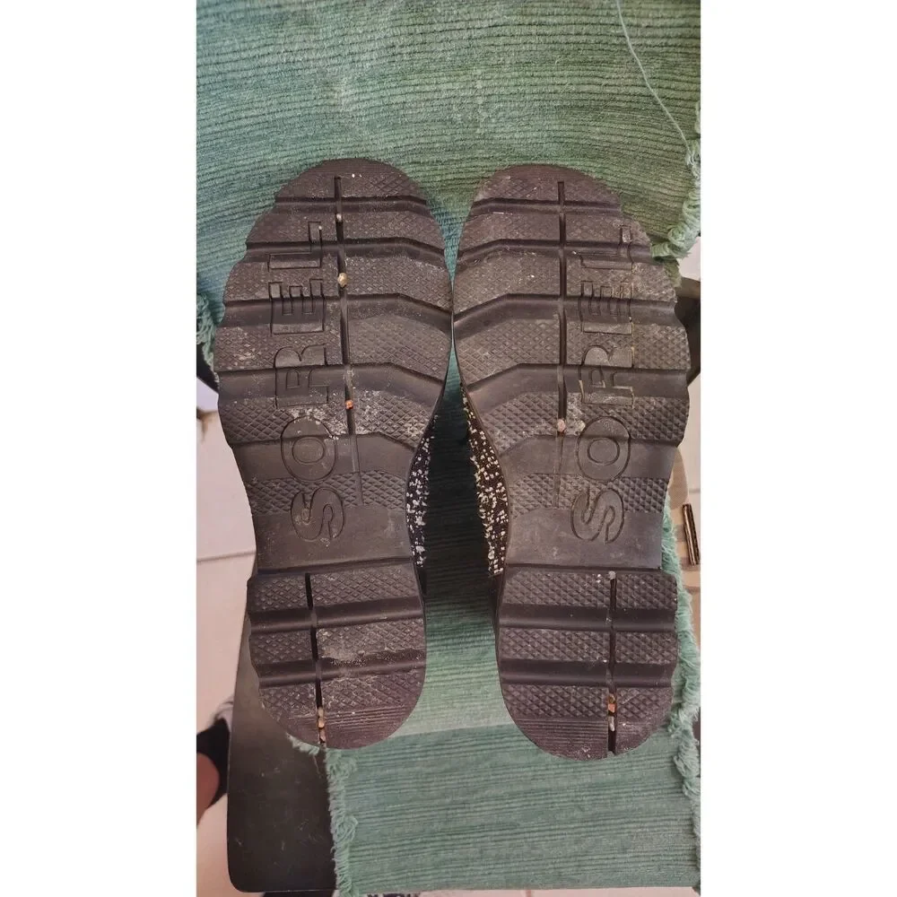 SOREL Women's Lennox Lace Cozy Waterproof Winter Boots – Size 9